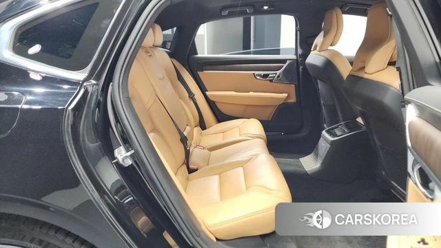 Volvo S90 2022 Черный из Кореи, фото 2