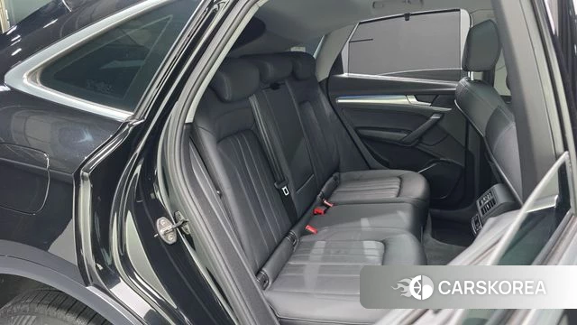 Audi Q5 (FY) 2022 Черный из Кореи, фото 2