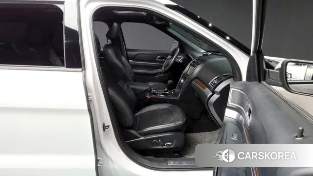 Ford Explorer 2018 Белый из Кореи, фото 2