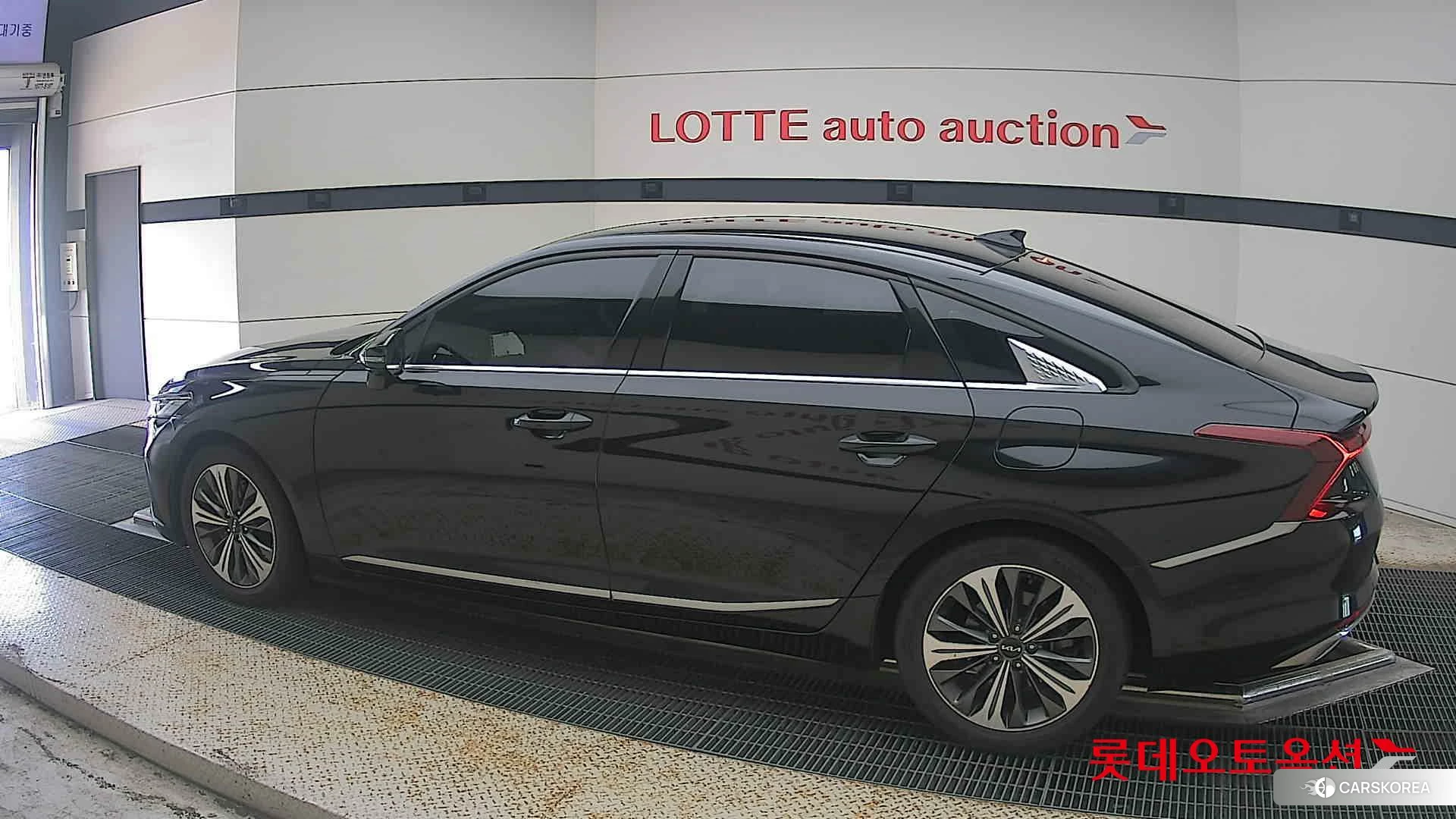 Kia K8 Hybrid 2023 Aurora Black Pearl из Кореи, фото 2