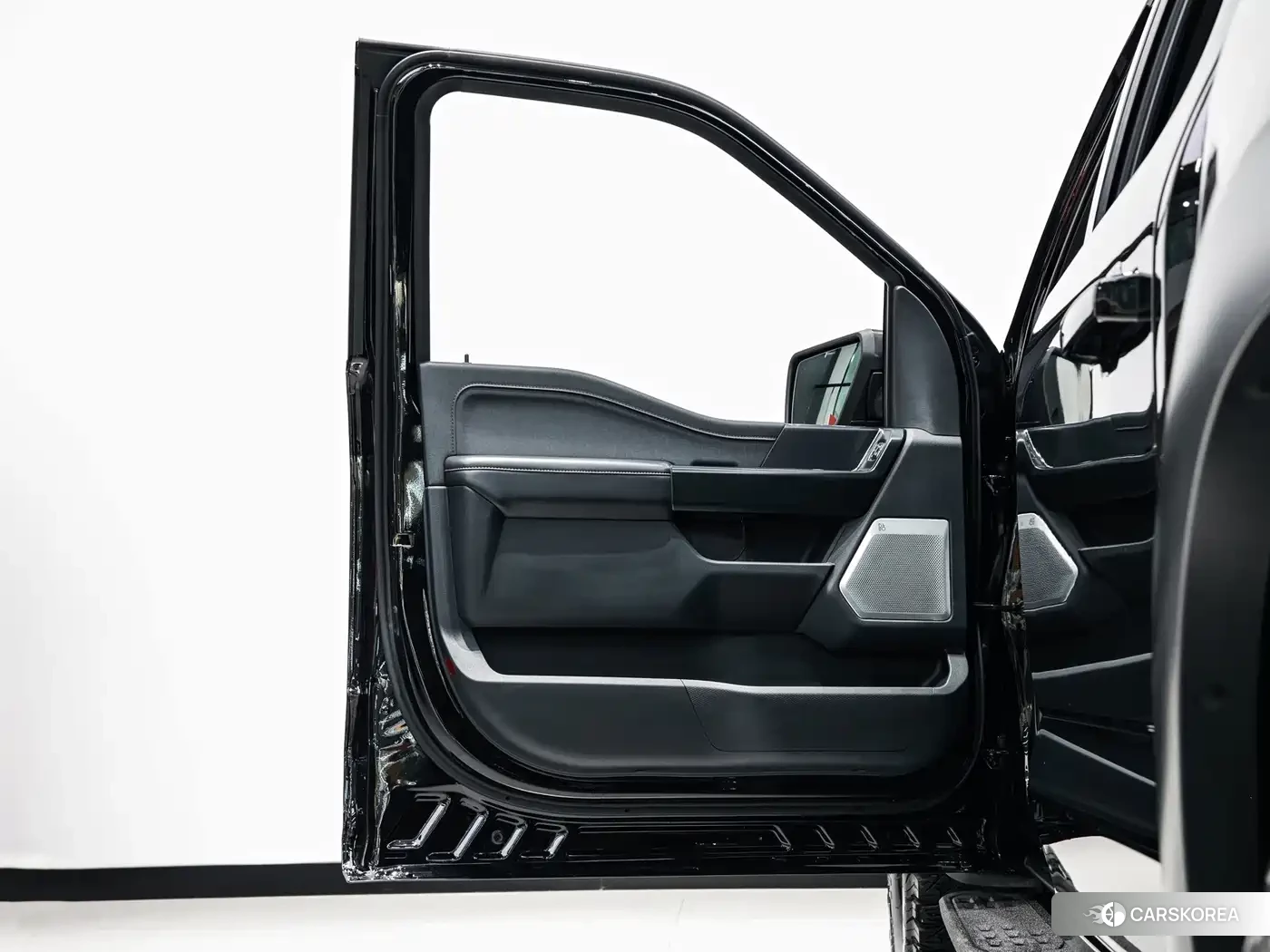 Ford F-150 2024 Черный из Китая, фото 2