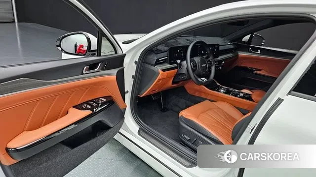 Kia The New K5 3rd generation 2025 Белый из Кореи, фото 2