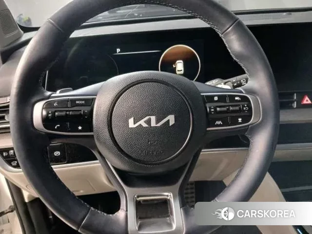 Kia Sportage 5th Generation Hybrid 2023 Белый из Кореи, фото 2