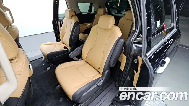 Kia Carnival 4th generation 2021 Черный из Кореи, фото 2