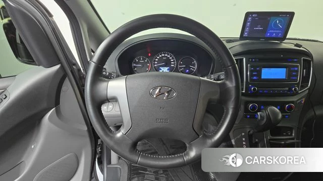 Hyundai The New Grand Starex 2021 Серый из Кореи, фото 2