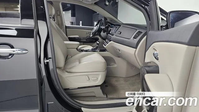 Kia The New Carnival 2019 Черный из Кореи, фото 2