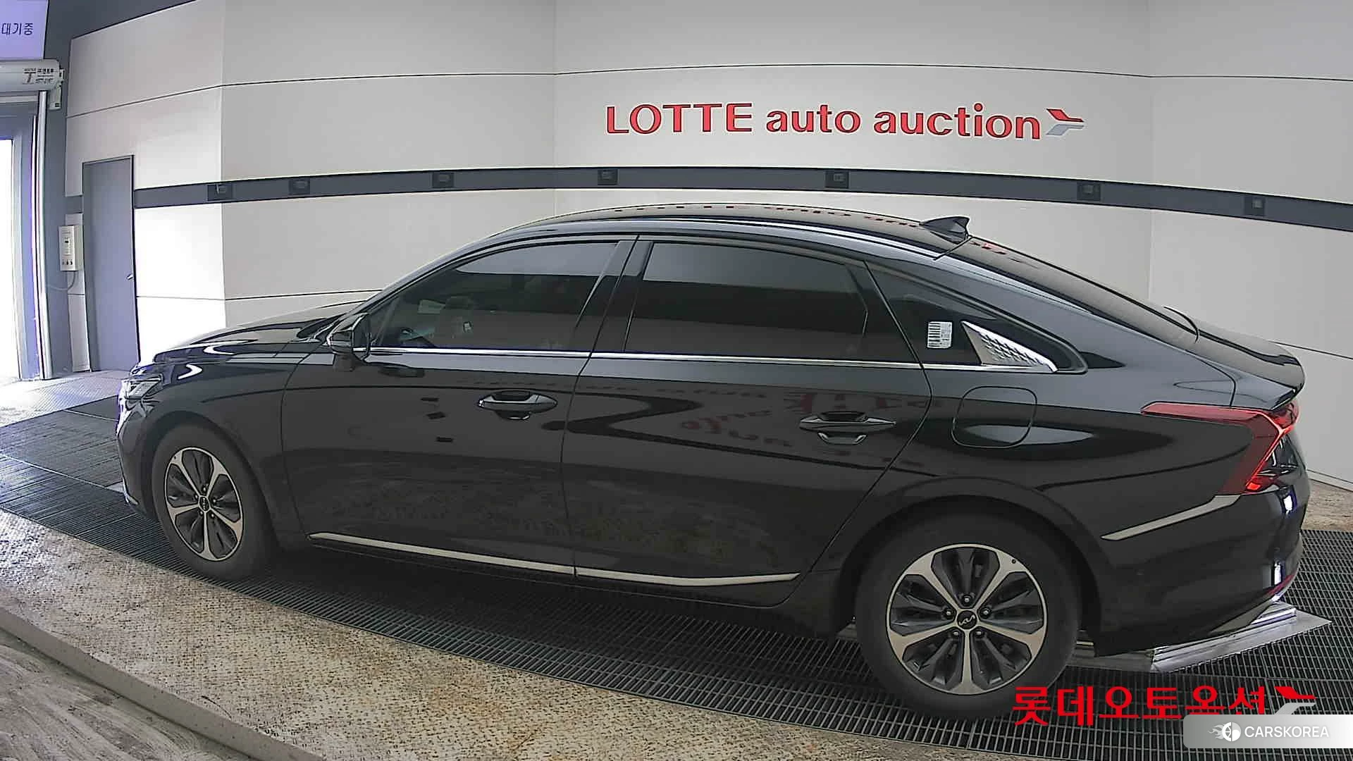 Kia K8 Hybrid 2022 Aurora Black Pearl из Кореи, фото 2