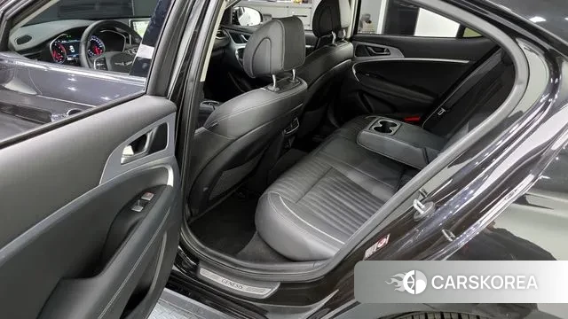 Genesis G70 2019 Черный из Кореи, фото 2