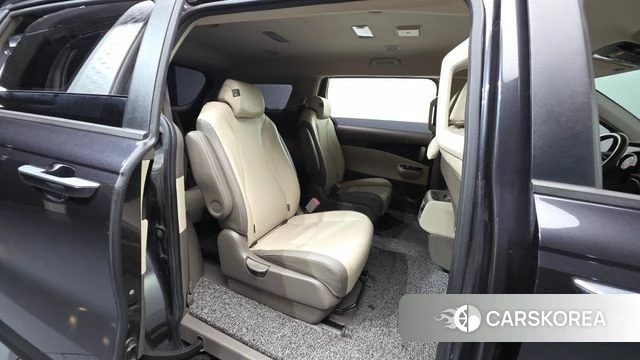 Kia Carnival 4th generation 2022 Серый из Кореи, фото 2