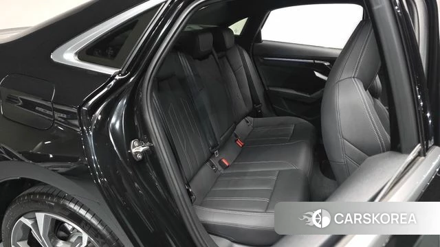 Audi A3 (8Y) 2025 Черный из Кореи, фото 2