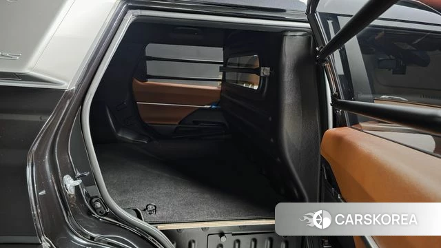 Ssangyong Torres 2024 Черный из Кореи, фото 2