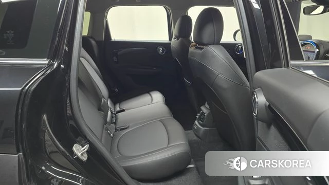 Mini Cooper Countryman 2023 Черный из Кореи, фото 2