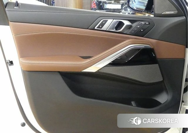 BMW X6 (G06) 2026 Белый из Кореи, фото 2