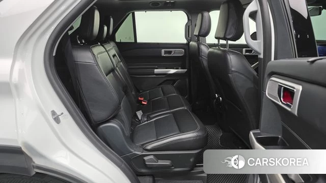 Ford Explorer 6th Generation 2021 Белый из Кореи, фото 2