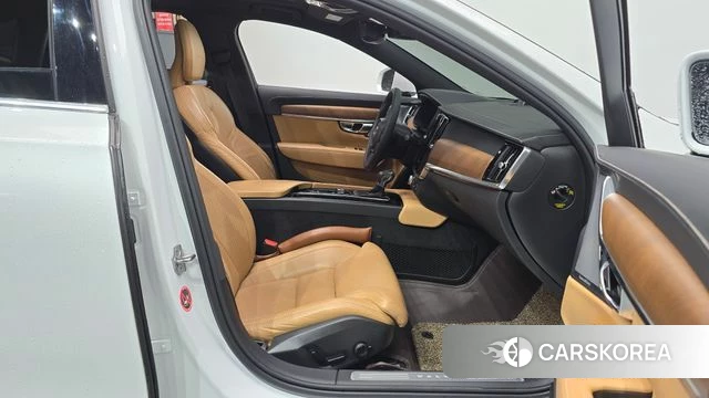 Volvo S90 2019 Белый из Кореи, фото 2