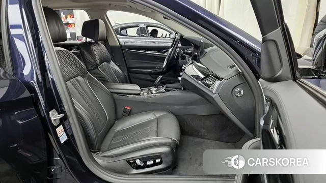 BMW 5 Series (G30) 2020 Синий из Кореи, фото 2