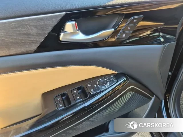 Kia K7 Premier Hybrid 2021 Черный из Кореи, фото 2