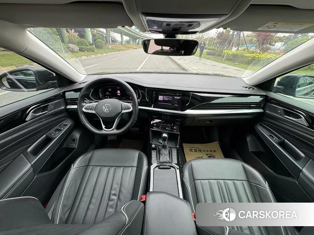 Volkswagen Passat 2022 Черный из Китая, фото 2