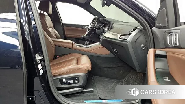 BMW X6 (G06) 2022 Черный из Кореи, фото 2