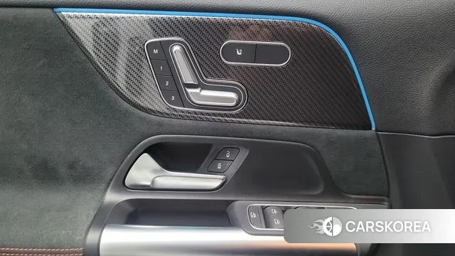 Mercedes-Benz GLA - Class H247 2023 Белый из Кореи, фото 2