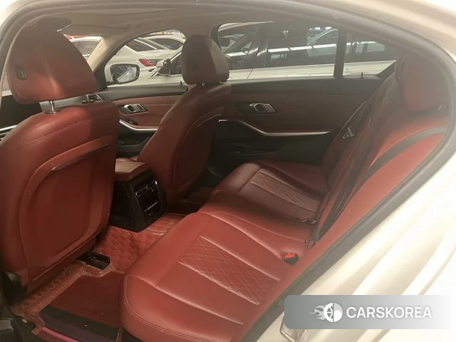 BMW 3 series 2023 Белый из Китая, фото 2
