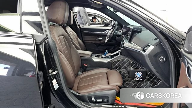 BMW i4 2022 Черный из Кореи, фото 2