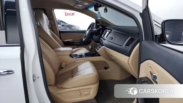 Kia The New Carnival 2018 Белый из Кореи, фото 2