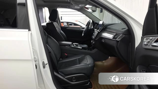 Mercedes-Benz GLE - Class W166 2018 Белый из Кореи, фото 2