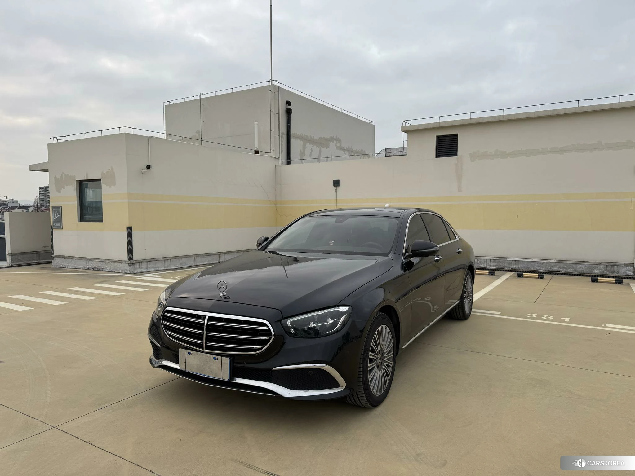 Mercedes-Benz E-class 2022 Черный из Китая, фото 2