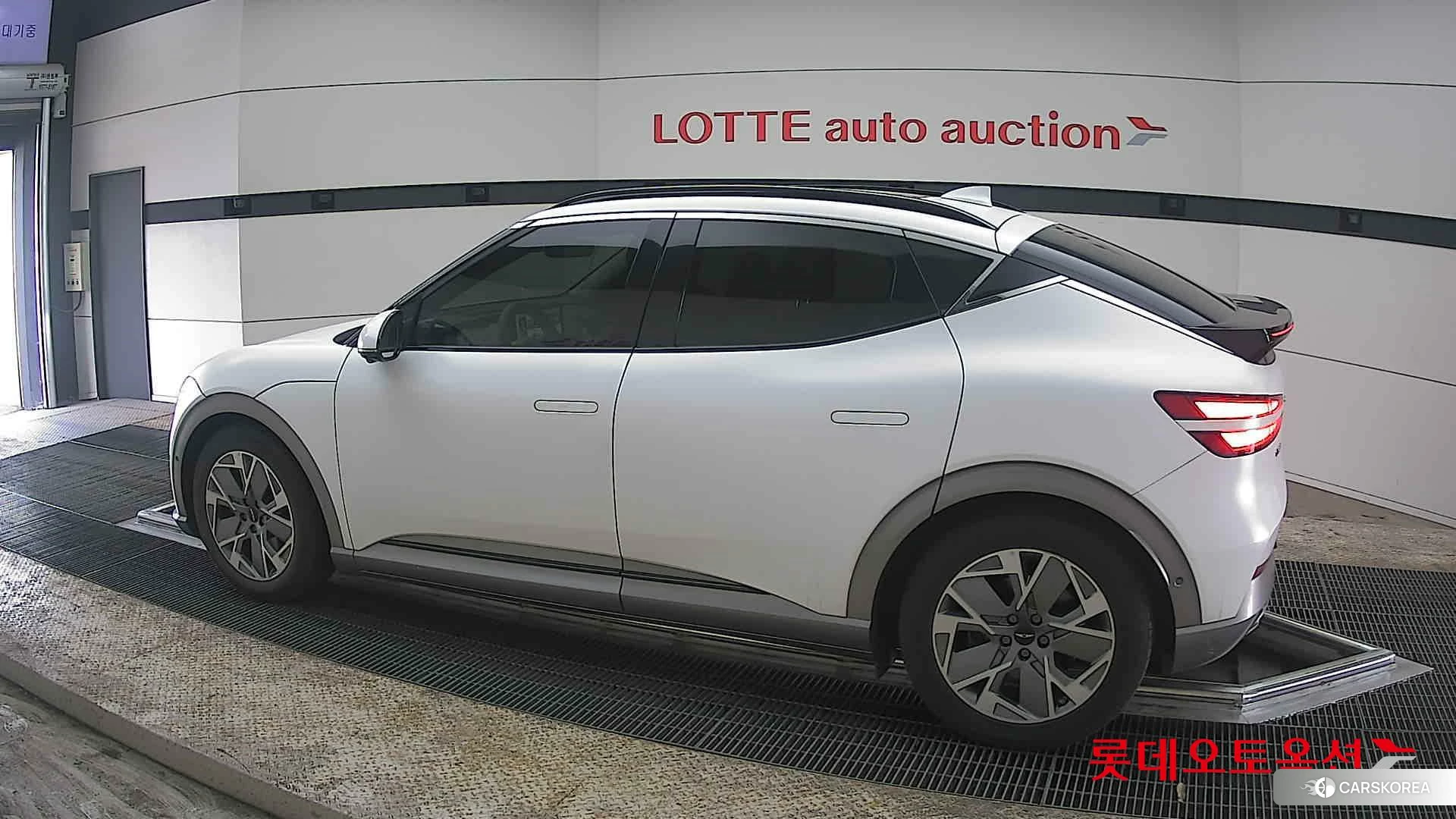 Hyundai GV60 2022 Matterhorn White (matte) из Кореи, фото 2