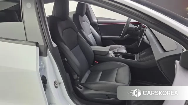 Tesla Model 3 2024 Белый из Кореи, фото 2