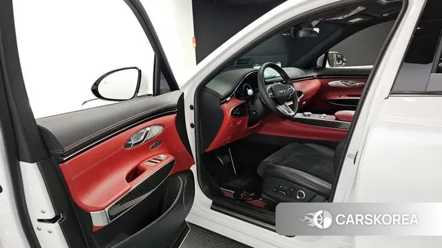 Genesis GV70 2023 Белый из Кореи, фото 2