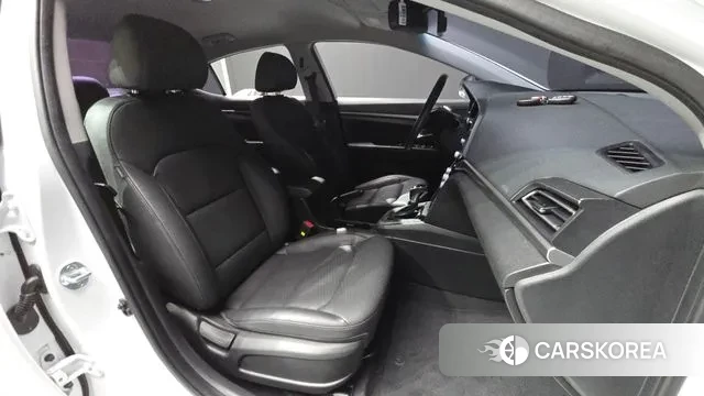 Hyundai The New Avante AD 2019 Белый из Кореи, фото 2