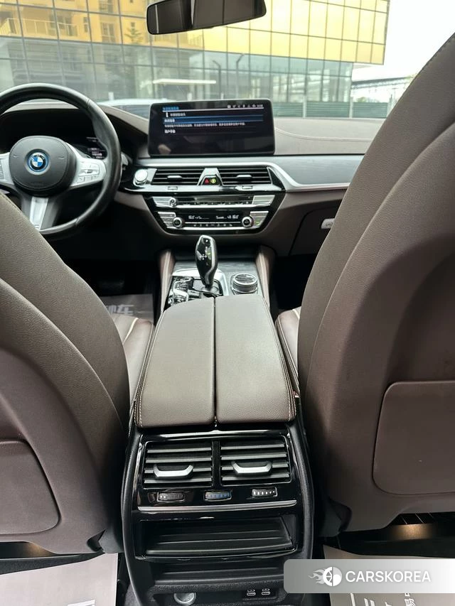 BMW 5 series PHEV 2024 Белый из Китая, фото 2