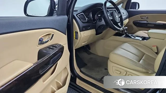 Kia The New Carnival 2018 Черный из Кореи, фото 2