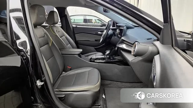 Chevrolet (GM Daewoo) Trax Crossover 2023 Черный из Кореи, фото 2