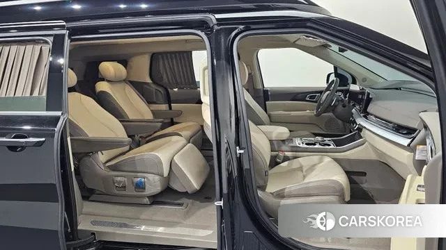 Kia The New Carnival 4th Generation 2024 Черный из Кореи, фото 2