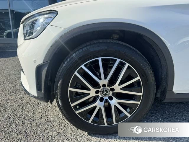 Mercedes-Benz GLC Coupe 2023 Белый из Китая, фото 2