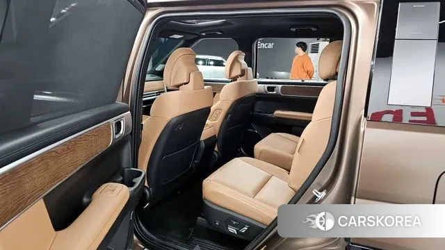 Hyundai Santa Fe (MX5) 2023 Коричневый из Кореи, фото 2