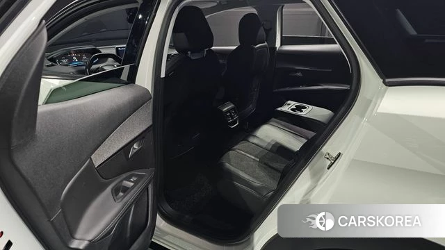 Peugeot 3008 second generation 2018 Белый из Кореи, фото 2