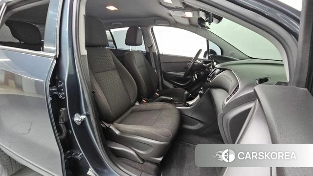 Chevrolet (GM Daewoo) The New Trax 2022 Серый из Кореи, фото 2