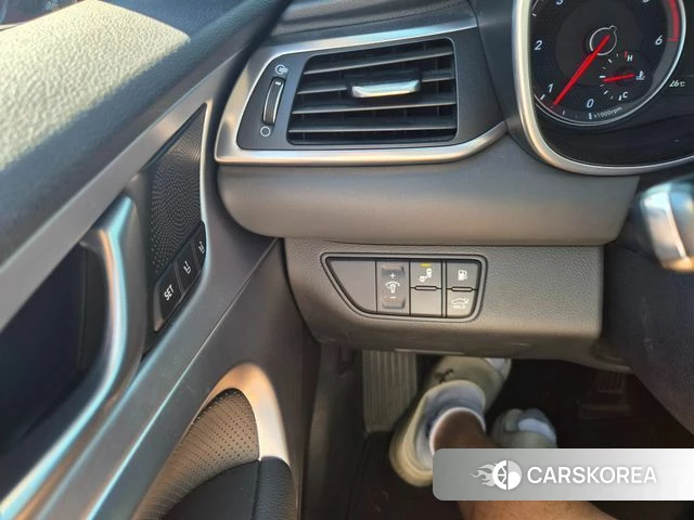 Genesis G70 2019 Красный из Кореи, фото 2
