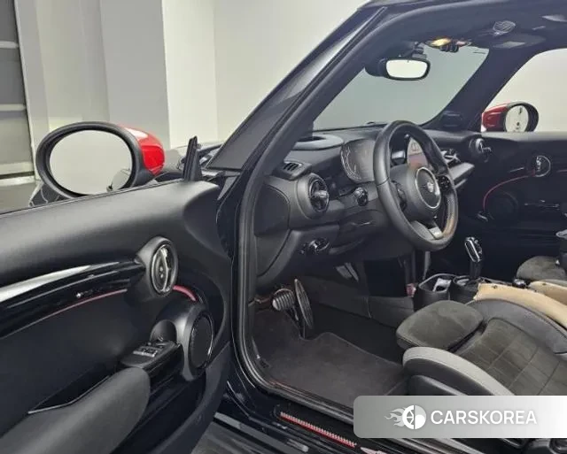 Mini Cooper S 2022 Черный из Кореи, фото 2