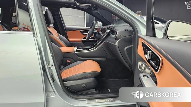 Mercedes-Benz GLC-Class X254 2024 Серебристо-серый из Кореи, фото 2