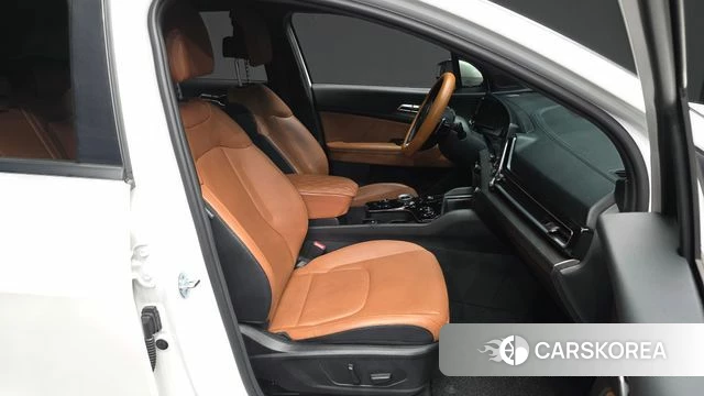 Kia Sportage 5th Generation 2022 Белый из Кореи, фото 2