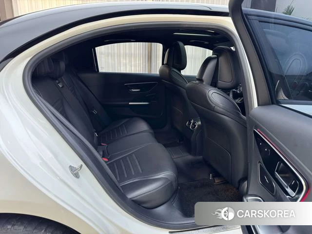 Mercedes-Benz Class C 2022 Белый из Китая, фото 2