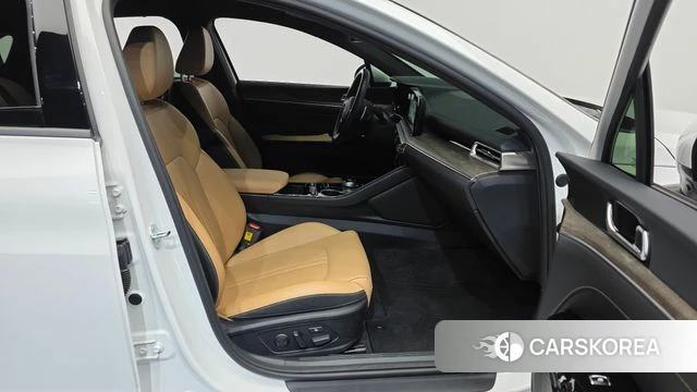 Kia K5 3rd generation 2023 Белый из Кореи, фото 2