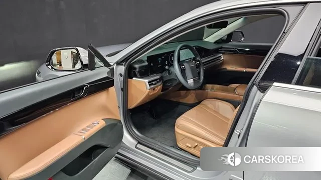 Hyundai Grandeur (GN7) 2023 Серебристо-серый из Кореи, фото 2