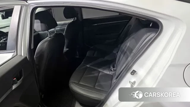 Hyundai Avante AD 2018 Белый из Кореи, фото 2