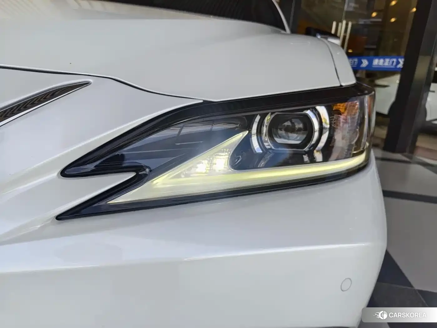Lexus ES 2024 Белый из Китая, фото 3